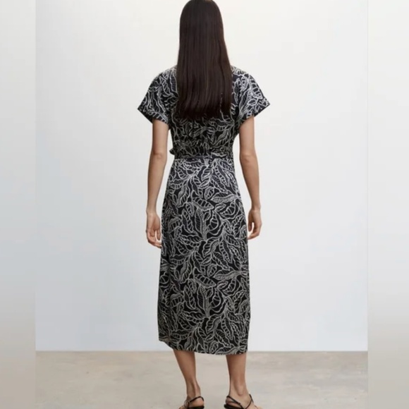 (SOLD) Mango black leaf pattern collared wrap midi dress, US size 10 - Picture 2 of 11